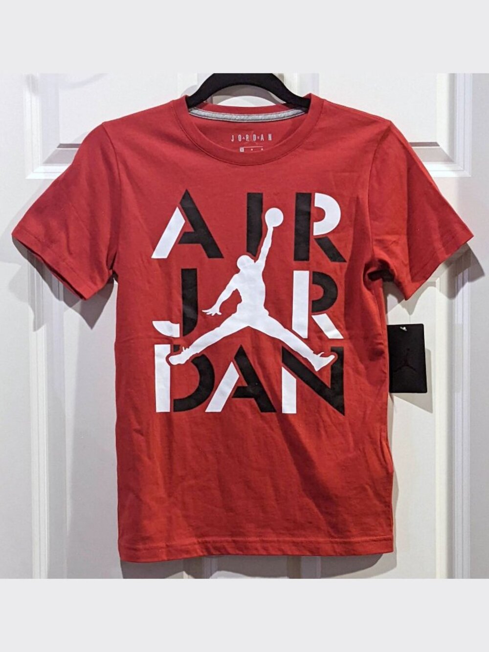NWT KIDS Jordan 23 Jumpman Boys Red Short Sleeve T-Shirt Size M 952664